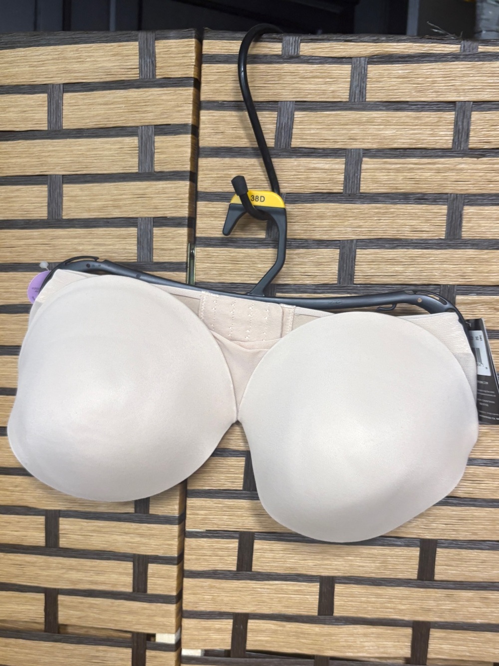 Maidenform tan strapless dream wire bra size 38D
